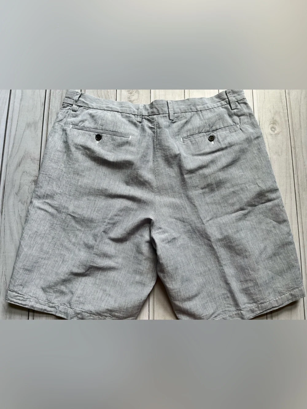 Men’s Banana Republic Emerson blue white linen blend flat front chino short. 38